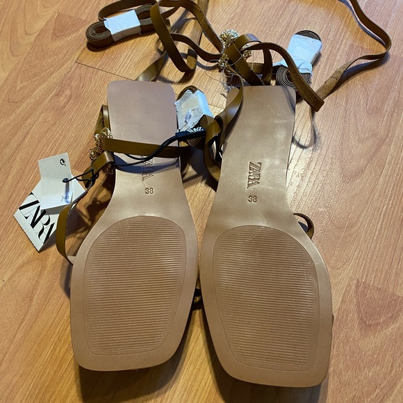 Leather lace up gladiator sandals with anklet detail - Picture 5 of 9